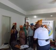 HISTÓRIA TERAPÊUTICA - VENCENDO O BULLYING - CURSO CONTANDO HISTÓRIAS COLORINDO VIDAS