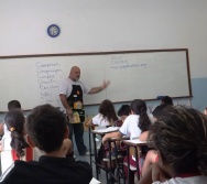 ATIVIDADE CONTANDO HISTÓRIAS COLORINDO VIDAS - ALUNOS DA ESCOLA LUDOVICO PAVONI - VITÓRIA