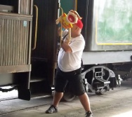 NA TRILHA DOS VALORES - 1ª ETAPA: VIVENCIAR - EMEF ANTÔNIO V. REZENDE