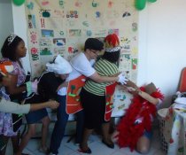 PROJETO CONTANDO HISTÓRIAS COLORINDO VIDAS! COM A PARTICIPAÇÃO DO PSICOPEDAGOGO E CONTADOR DE HISTÓRIA EUGÊNIO FERNANDES