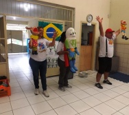 5ª ETAPA DO PROJETO COLORIR  - RECICLAR