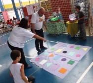 BRINCANDO E APRENDENDO NA EEEF MANOEL PASCHOAL - FLEXAL