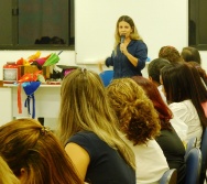 Oficina de Contação de histórias com turma de pedagogia da FACULDADE NOVO MILÊNIO