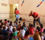 CONTANDO HISTÓRIAS NO CMEI MARIA AMÉLIA - PRAIA DE CARAPEBUS - SERRA.