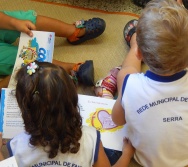 PROJETO COLORIR NO CMEI DE PRAIA DE CARAPEBUS - SERRA