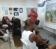 PALESTRA VIOLÊNCIA E JUVENTUDE - EEEF ZUMBI DOS PALMARES