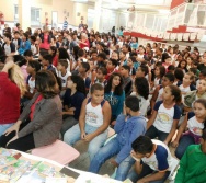 PARTICIPAÇÃO DO COLORIR NO PROJETO DE LITERATURA DA EEEFM TEOTÔNIO B. VILELA