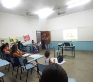 OFICINA O RESGATE DA LUDICIDADE ATRAVÉS DA CONTAÇÃO DE HISTÓRIAS