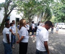 CURSO DE APRIMORAMENTO NO LAR SEMENTE DE AMOR - BULLYING O QUE FAZER COM ISTO? SUBSÍDIO PARA PROFESSORES.