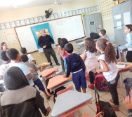 PROJETO NTV - EMEF ANTÔNIO V. REZENDE - CENTRAL CARAPINA - SENSIBILIZAÇÃO DE ALUNOS