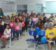 Projeto Vale nas Escolas - Palestra Limites e Afetividade - Escola de Pais