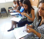 CURSO CONTANDO HISTÓRIAS COLORINDO VIDAS - TURMA 6 - AULA 5 - Efeito Terapêutico