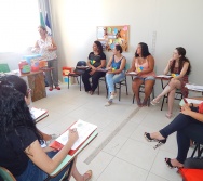 CURSO CONTANDO HISTÓRIAS COLORINDO VIDAS - RESGATE DA LUDICIDADE ATRAVÉS DAS HISTÓRIAS