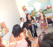 CURSO CONTANDO HISTÓRIAS COLORINDO VIDAS - RESGATE DA LUDICIDADE ATRAVÉS DAS HISTÓRIAS