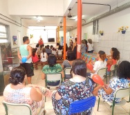 ESCOLA DE PAIS - PROJETO CUIDA DE MIM - BULLYING - BRINCADEIRA SEM LIMITES