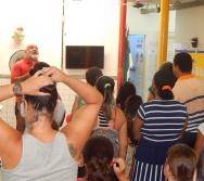 ESCOLA DE PAIS - PROJETO CUIDA DE MIM - BULLYING - BRINCADEIRA SEM LIMITES