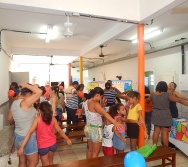 ESCOLA DE PAIS - PROJETO CUIDA DE MIM - BULLYING - BRINCADEIRA SEM LIMITES