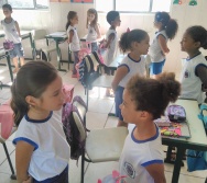 PROJETO CUIDA DE MIM - ENFRENTAMENTO AO BULLYING - SENSIBILIZAÇÃO DE ALUNOS 1º ENCONTRO