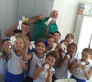 PROJETO CUIDA DE MIM - ENFRENTAMENTO AO BULLYING - SENSIBILIZAÇÃO DE ALUNOS 1º ENCONTRO