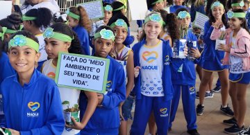 PAA - PASSEATA AMBIENTAL NA COMUNIDADE DE NAQUE - ESCOLA PEDRO FERNANDES